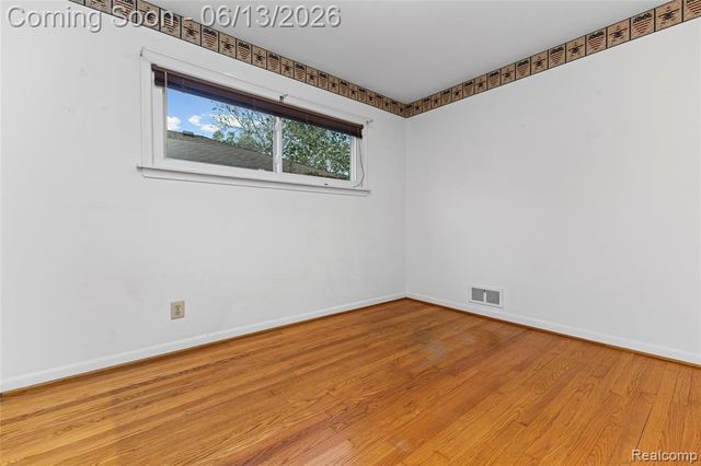 8758 Huron Street, Taylor, MI 48180