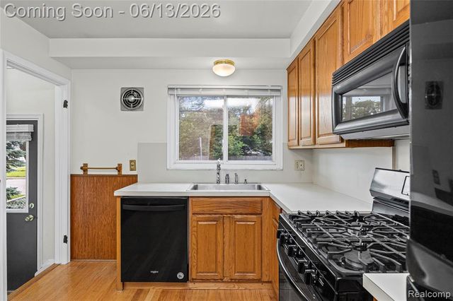 8758 Huron Street, Taylor, MI 48180
