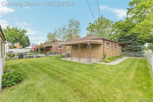 8758 Huron Street, Taylor, MI 48180