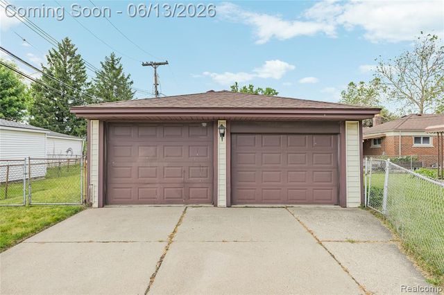 8758 Huron Street, Taylor, MI 48180
