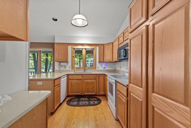 1145 SHAGGY BARK DRIVE, Neenah, WI 54956