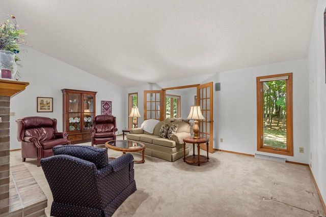 1145 SHAGGY BARK DRIVE, Neenah, WI 54956