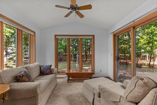1145 SHAGGY BARK DRIVE, Neenah, WI 54956