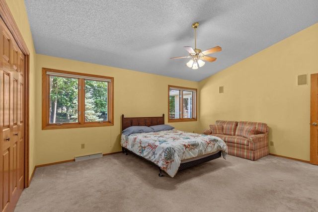 1145 SHAGGY BARK DRIVE, Neenah, WI 54956