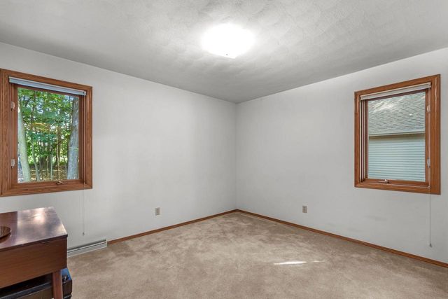 1145 SHAGGY BARK DRIVE, Neenah, WI 54956