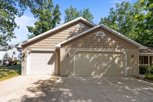 1145 SHAGGY BARK DRIVE, Neenah, WI 54956