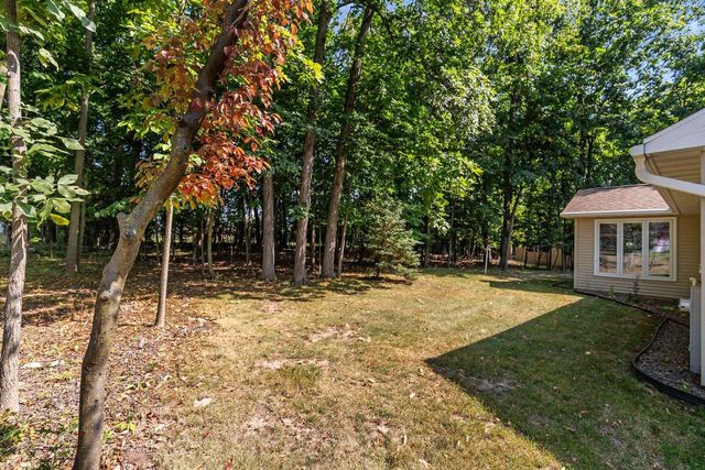 1145 SHAGGY BARK DRIVE, Neenah, WI 54956