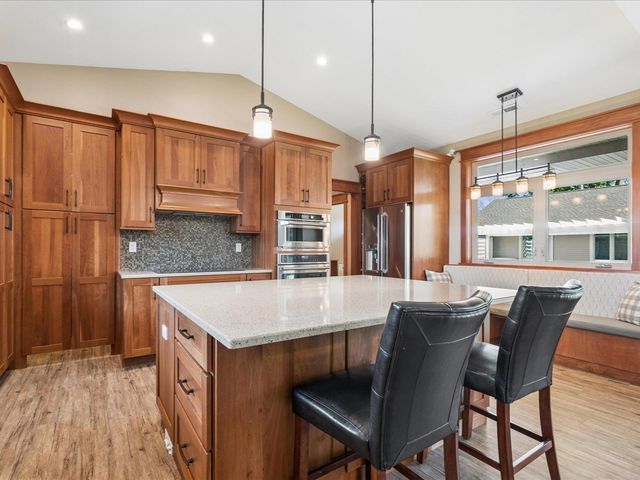 4039 10th St, Marion, IA 52302