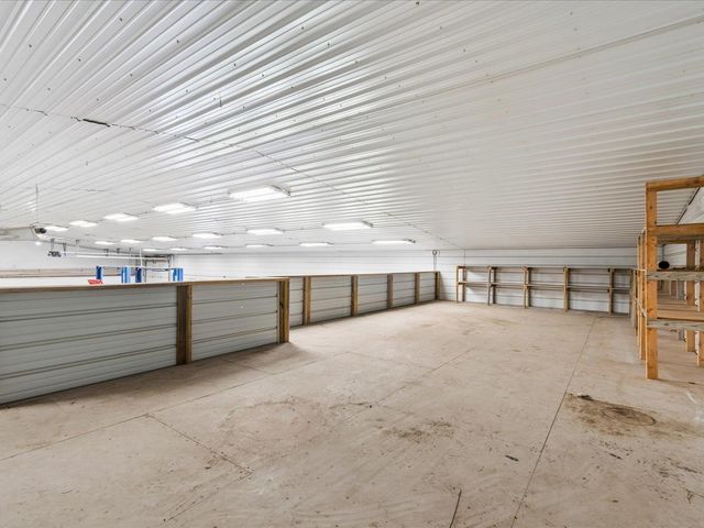 4039 10th St, Marion, IA 52302