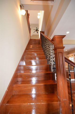 1615 Houston Avenue, Houston, TX 77007