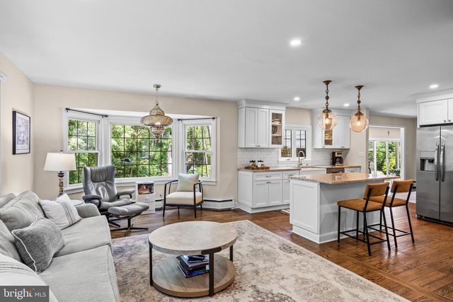 15 CAYUGA TRL, Medford Lakes, NJ 08055