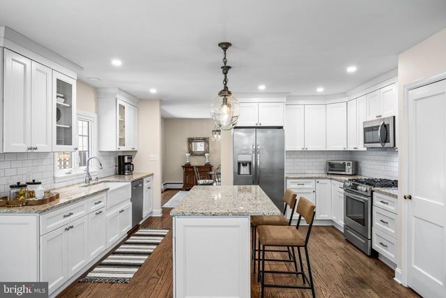15 CAYUGA TRL, Medford Lakes, NJ 08055