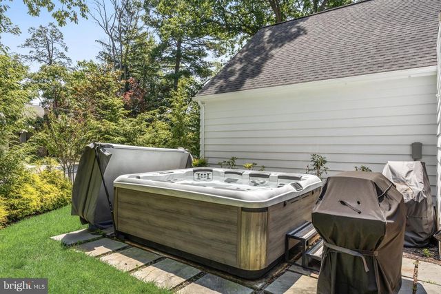 15 CAYUGA TRL, Medford Lakes, NJ 08055