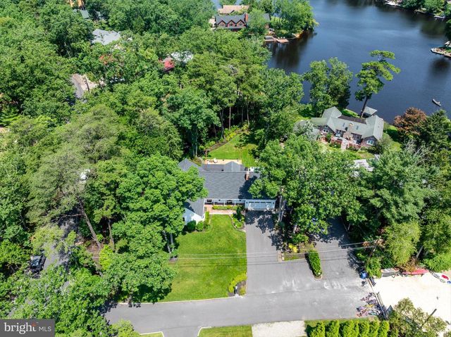 15 CAYUGA TRL, Medford Lakes, NJ 08055