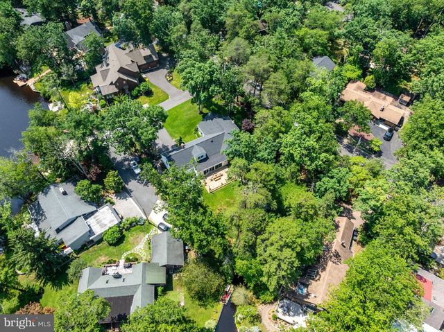 15 CAYUGA TRL, Medford Lakes, NJ 08055