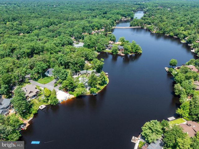 15 CAYUGA TRL, Medford Lakes, NJ 08055