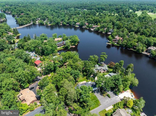 15 CAYUGA TRL, Medford Lakes, NJ 08055