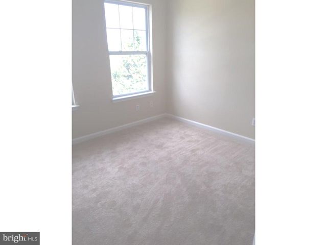 130 NOB HILL RD, Dover, DE 19901