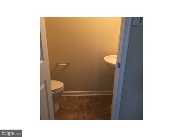130 NOB HILL RD, Dover, DE 19901