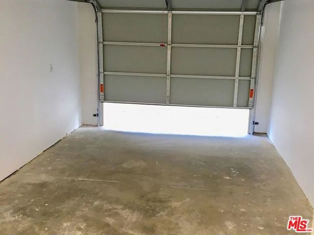 858 Oneonta Drive, Los Angeles, CA 90065