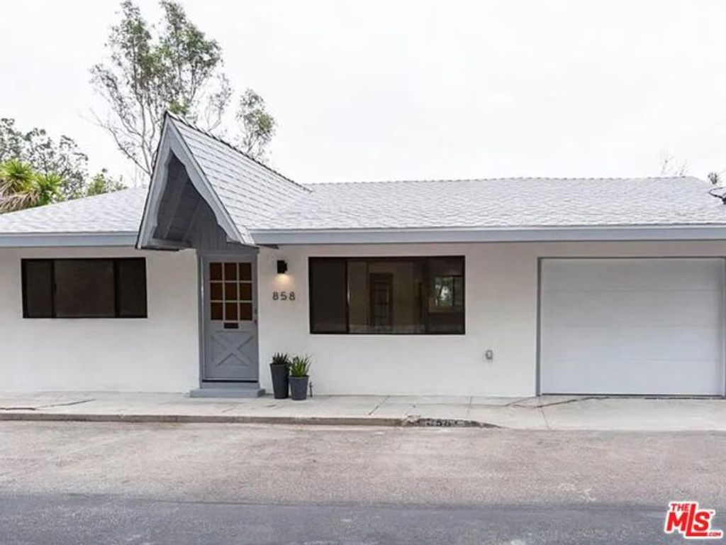 858 Oneonta Drive, Los Angeles, CA 90065