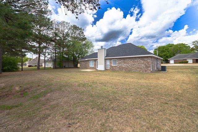 9 Megan Street, Phenix City, AL 36869