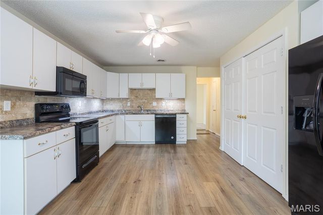 4799 State Road B, Hillsboro, MO 63050