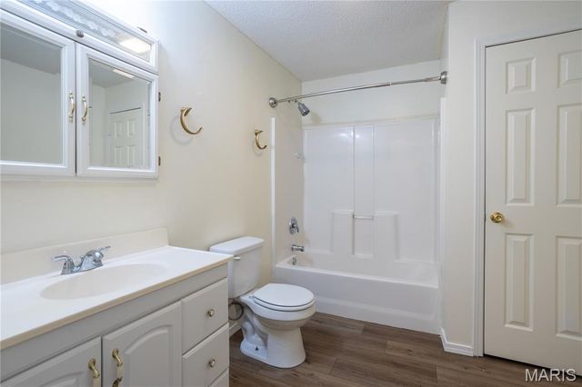 4799 State Road B, Hillsboro, MO 63050
