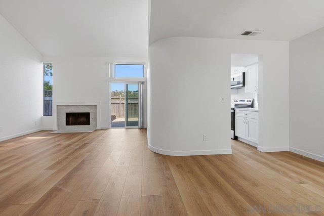 6337 Caminito Del Pastel, San Diego, CA 92111