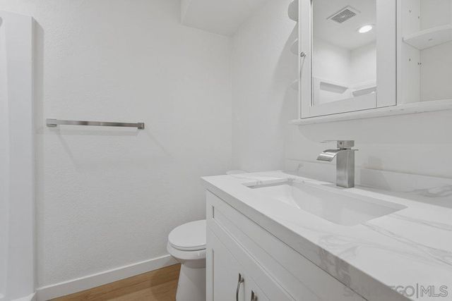 6337 Caminito Del Pastel, San Diego, CA 92111