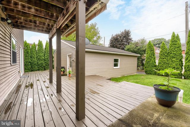 109 N RACE ST, Middletown, PA 17057