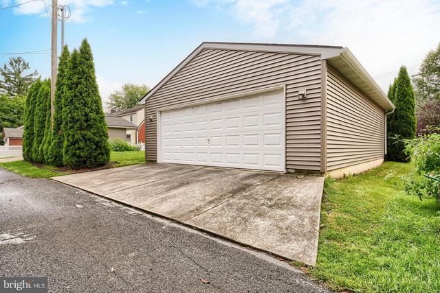 109 N RACE ST, Middletown, PA 17057