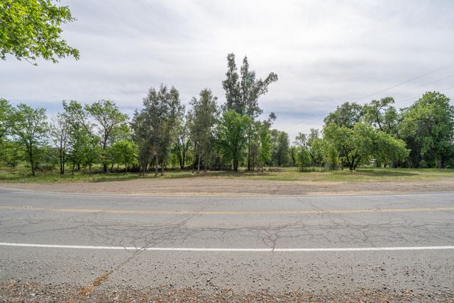 6011 Eastside Road, Redding, CA 96001