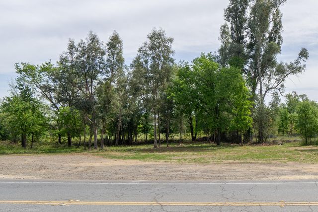 6011 Eastside Road, Redding, CA 96001