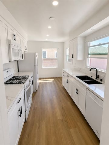 20335 Londelius, Winnetka, CA 91306