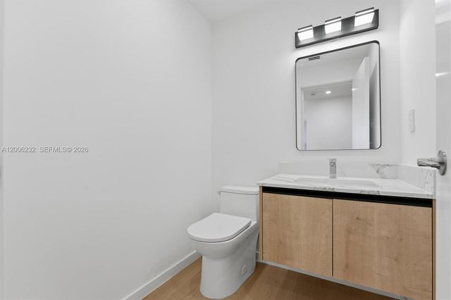 824 SE 12th Ct 850, Fort Lauderdale, FL 33316