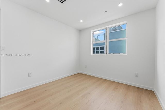 824 SE 12th Ct 850, Fort Lauderdale, FL 33316