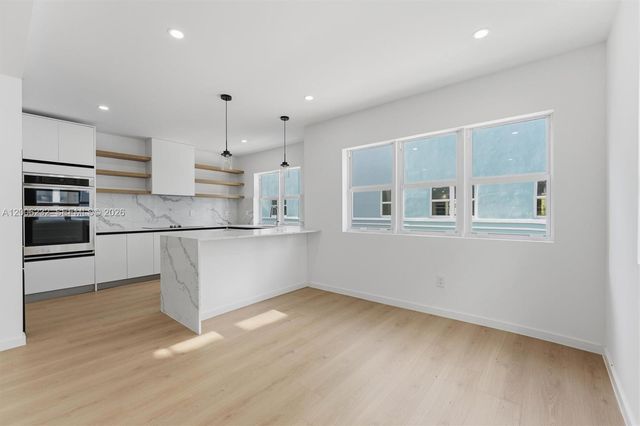 824 SE 12th Ct 850, Fort Lauderdale, FL 33316