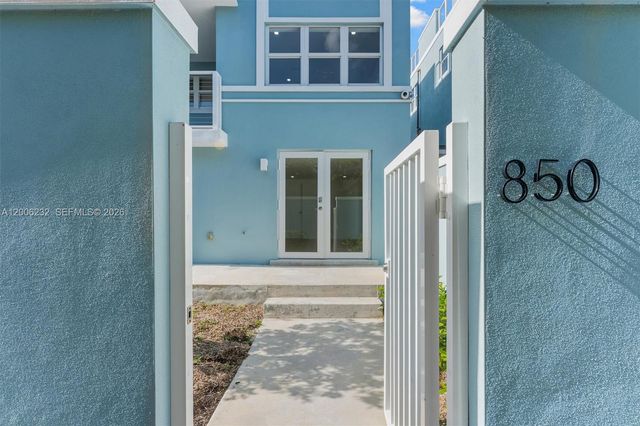 824 SE 12th Ct 850, Fort Lauderdale, FL 33316