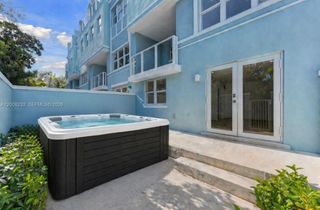 824 SE 12th Ct 850, Fort Lauderdale, FL 33316