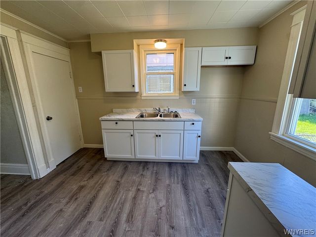 2205 La Salle Avenue, Niagara Falls, NY 14301