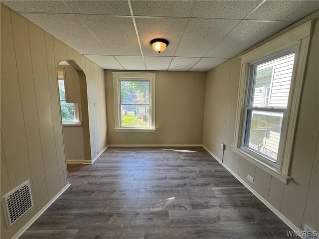 2205 La Salle Avenue, Niagara Falls, NY 14301