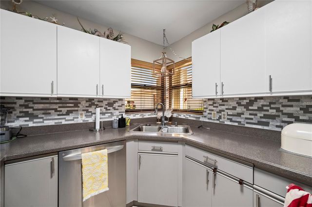 11365 SW ESSEX DRIVE, Lake Suzy, FL 34269