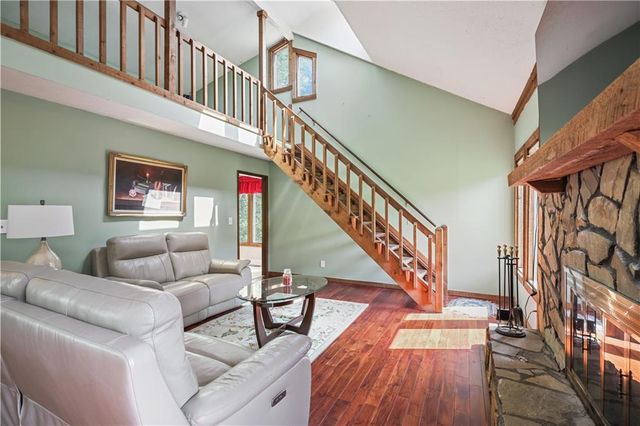 4781 Silverberry Lane NW, Acworth, GA 30102