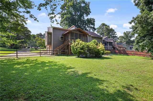 4781 Silverberry Lane NW, Acworth, GA 30102