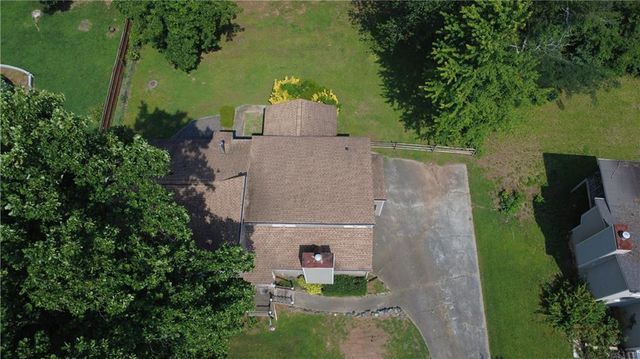 4781 Silverberry Lane NW, Acworth, GA 30102