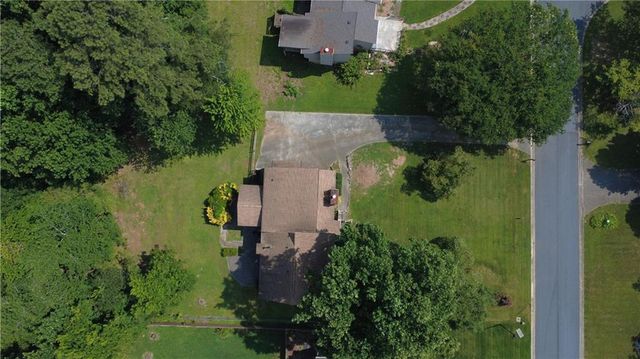 4781 Silverberry Lane NW, Acworth, GA 30102