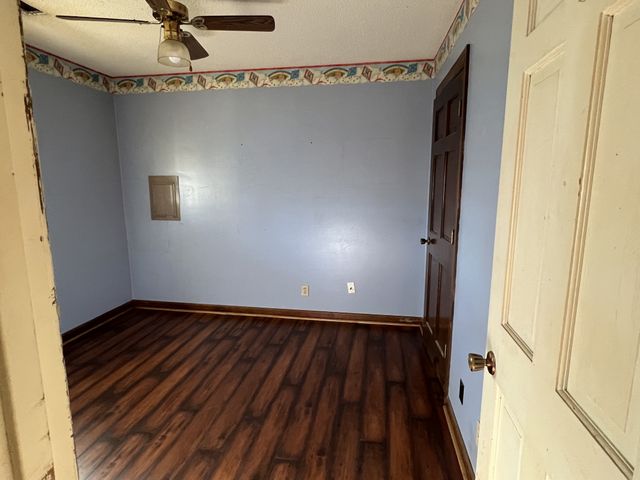 401 Hillcrest Rd, Manchester, TN 37355