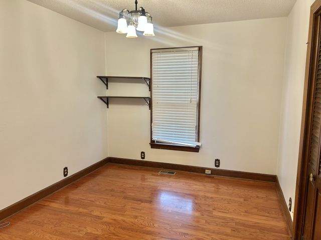 401 Hillcrest Rd, Manchester, TN 37355