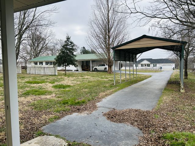 401 Hillcrest Rd, Manchester, TN 37355